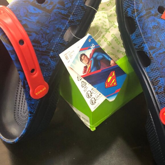 Superman Crocs NIB - Picture 2 of 3